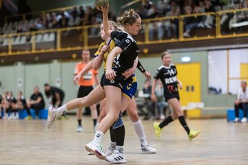 Bild 196 - wCJ SV Henstedt Ulzburg - HSG Herzhorn/Kollmar/Neuendorf : Ergebnis: 35:29